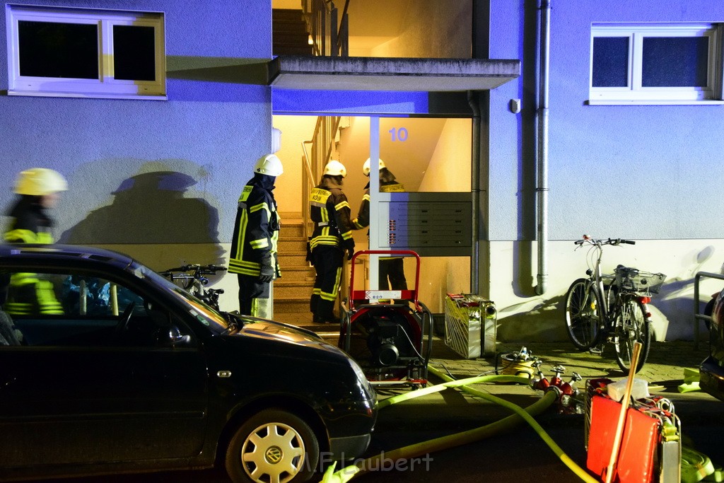 Feuer 2 Y Kellerbrand Koeln Ostheim Ruppinerstr P156.JPG - Miklos Laubert